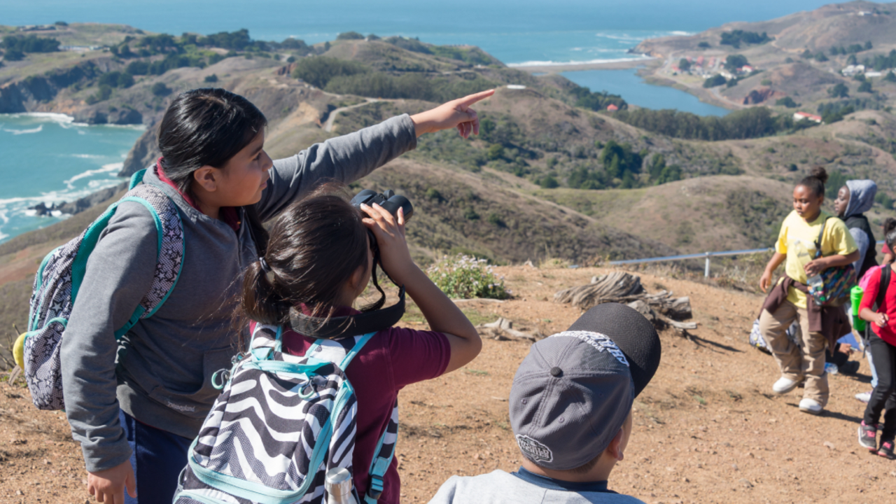 MAHE_161019_ATB_283_2x1.jpg Students search for migrating raptors