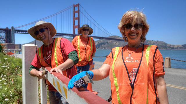 IMG_1178_2x1.jpg Volunteers Helping out at Fort Point