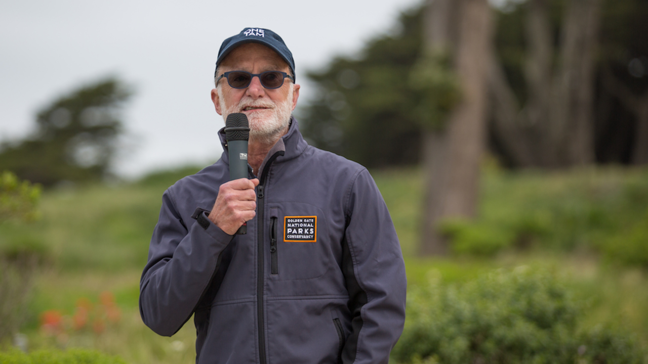 A_LAEN_160330_MDu_2393_2x1.jpg Greg Moore speaking at an event