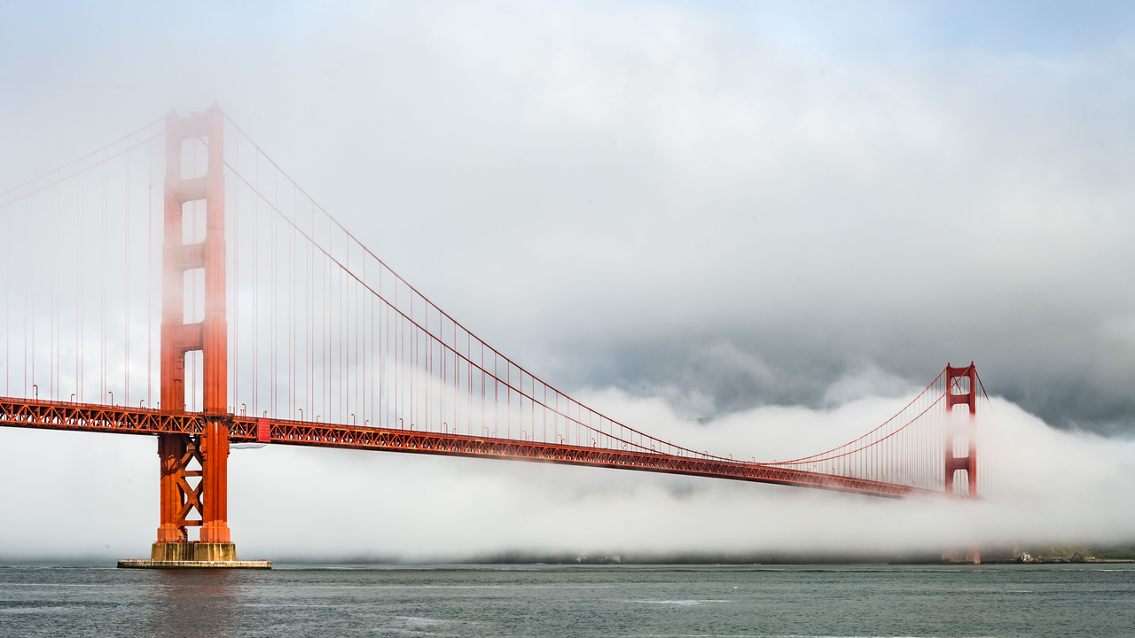 A_CRFI_170316_ATB_50_2x1.jpg Golden Gate Bridge and fog