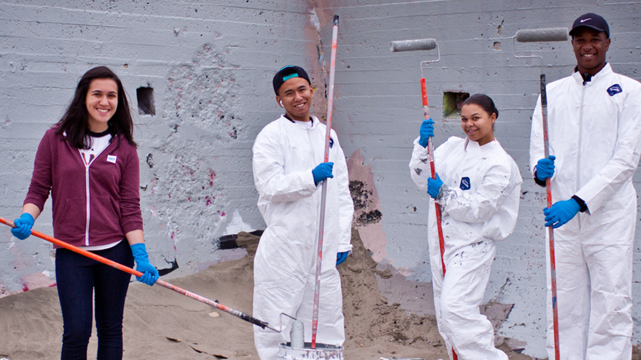 Volunteers maintaining Ocean Beach. Volunteers maintaining Ocean Beach.