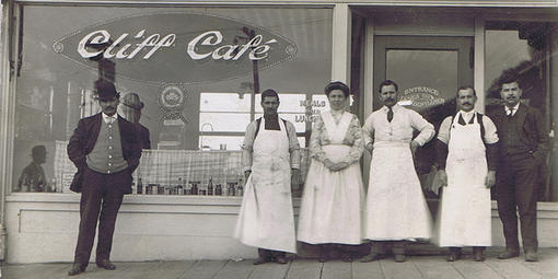 Koch-Cliff Cafe & staff c1912